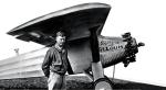 Lindbergh nazwał swój samolot Spirit of St. Louis na cześć przedsiębiorców z rodzinnego miasta,  którzy sfinansowali zakup maszyny