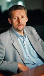 Marek Migalski był wybrany do PE z listy PiS, jest politologiem