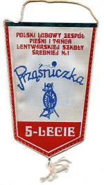 Jubileuszowy proporczyk polskiego zespołu pieśni i tańca z Landwarowa