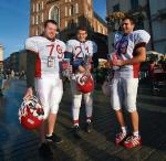 W Krakowie na Rynku  Głównym kwestowali zawodnicy  drużyny futbolu amerykańskiego – Kraków Knights