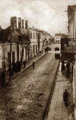 Ulica Złota w Brodach na pocztówce sprzed 1920 roku