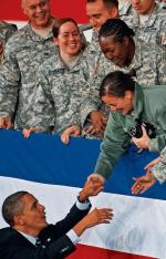 Prezydent USA Barack Obama podczas wizyty w amerykańskiej bazie w Seulu