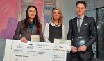 Zwycięzcy konkursu Taxand Challenge: od lewej  Karolina Szulc, Agnieszka Sadowska i Rafał Tarsalewski 