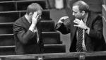  Donald Tusk sprawia wrażenie, jakby był politykiem coraz bardziej osamotnionym. Wydaje się zmęczony trzyletnimi rządami – zauważa Igor Janke  (na zdjęciu premier z Grzegorzem Schetyną w Sejmie, 17 grudnia 2010 r.)