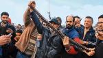 Tłumy rebeliantów świętują oswobodzenie Bengazi spod władzy Muammara Kaddafiego