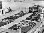 Trumny z ciałami  marynarzy „Admirala Grafa Spee” poległych w bitwie u ujścia La Platy