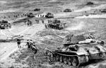 Sowieckie czołgi  i piechota podczas  ofensywy  wiosną  1944 roku