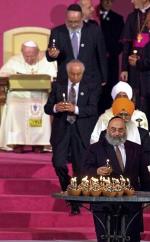 Papież dwukrotnie zapraszał do Asyżu przedstawicieli różnych wyznań i religii, by modlić się o pokój. Na zdjęciu spotkanie w 2002 r.