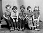 Pięcioraczki  w przedszkolu. 1974 r. (fot. Janusz Uklejewski)