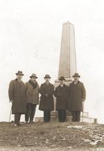 Obelisk upamiętniający miejsce złożenia hołdu przez hospodara mołdawskiego Kazimierzowi Jagiellończykowi w Kołomyi  