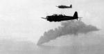 Japońskie bombowce Nakajima B5N podczas lotu bojowego nad wyspami Indii Holenderskich, 1942 r. 