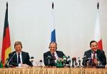 Guido Westerwelle, Siergiej Ławrow i Radosław Sikorski podczas konferencji prasowej po spotkaniu w Królewcu 