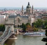 Mieszkańcy Budapesztu chętnie korzystają z miejskich  łaźni termalnych i kąpielisk