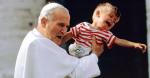 Fotografie pokazują  pierwsze tysiąc dni pontyfikatu Jana Pawła II 