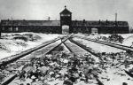 Brama kolejowa obozu koncentracyjnego Auschwitz-Birkenau    