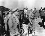 Dowódcy wojsk ONZ w zdobytym Inczhon – w środku gen. MacArthur, 16 września 1950 r.