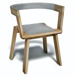Tomasz Rygalik  – krzesło  z polskich materiałów  – drewna bukowego  i wełny 