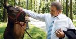 Dzięki burmistrzowi Żywca Antoniemu Szlagorowi  do zamkowego parku powróciła hodowla koni i ptaków