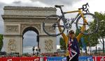 Cadel Evans: dwadzieścia lat marzeń, siedem startów w Tour de France i wreszcie zwycięstwo, za które otrzyma 450 tysięcy euro (fot. Laurent Cipriani)
