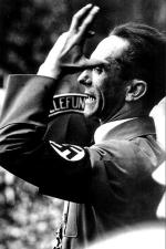 Joseph Goebbels, szef ministerstwa propagandy III Rzeszy, przemawia na wiecu w roku 1934