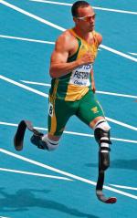 Oscar Pistorius awansował do półfinału biegu  na 400 metrów.  Dziś ok. 13 walczy  o finał