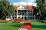 Pałac w Kozłówce (woj. lubelskie) jest jednym z miejsc biorących udział  w rankingu magazynu „National Geographic Traveler” – „7 nowych cudów Polski”