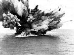 „Barham” eksploduje po trafieniu torpedą „U 331”  25 listopada 1941 r.