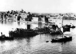 Ciężko uszkodzony przez U-Boota i lotnictwo zbiornikowiec „Ohio” doprowadzony na Maltę w ramach operacji „Pedestal”, sierpień 1942 r.