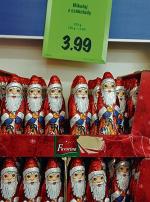 *Świąteczne artykuły  w sklepach  o tej porze roku to dowód na komercjalizację Bożego  Narodzenia  – uważają  duchowni  