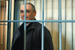 Niemiecki film odtwarza  też sądowe  procesy  Michaiła Chodorkowskiego 