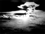  Eksplozja amerykańskiej bomby atomowej nad Hiroszimą, 6 sierpnia 1945 r.
