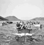 Francuscy komandosi morscy podczas operacji w zatoce Along, 1952 r. 
