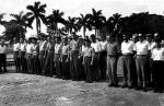 . Piloci i mechanicy sowieckiego 213. Pułku Lotnictwa Myśliwskiego wysłani na Kubę (dla niepoznaki  w cywilnych ubraniach) 