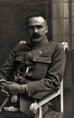 Józef Piłsudski, komendant  I Brygady  Legionów jako członek Tymczasowej Rady Stanu. Warszawa,  1916 rok. 