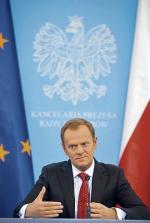 Premier Donald Tusk ma w piątek obiecać także reformy mające za kilka lat równoważyć finanse publiczne.  Na zdjęciu podczas konferencji w październiku