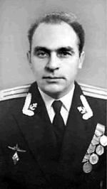  Kpt. Władymir Kobzar, dowódca  K-129