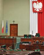 Krzyż w Sejmie w 1997 r. powiesiło dwóch posłów AWS