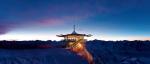 Na szczycie Wurmkogl, na wysokości 3080 m, stoi oszklona rotunda Top Mountain Star