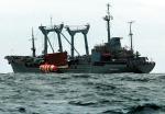 Rosyjski okręt ratowniczy „Michaił Rudnickij”, z którego nurkowie próbowali się dostać do wraku „Kurska”   