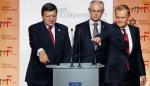 Szef Komisji Europejskiej José Manuel Barroso, przewodniczący Rady Europejskiej Herman Van Rompuy i polski premier Donald Tusk są zgodni, że zwiększenie dyscypliny finansowej w UE jest konieczne