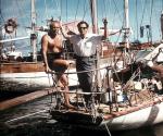 Teliga podczas postoju na Tahiti, podejmuje na „Opty” czechosłowackiego żeglarza i  pisarza Miloslawa Stingla, 1968 r. 