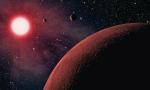 Gwiazda – czerwony karzeł oraz trzej jej skaliści towarzysze. Życia tam nie ma, bo planety krążą za blisko gwiazdy  