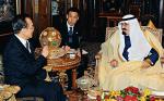 Premier Chin Wen Jiabao  podczas spotkania  z królem Arabii Saudyjskiej Abdullahem  w pałacu królewskim  w Rijadzie  