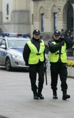 Do pracy w policji w Warszawie zgłosiło się od początku stycznia ponad 300 chętnych. Codziennie akces składa ok. 50 osób