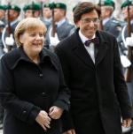 Kanclerz Angela Merkel z belgijskim premierem Elio Di Rupo