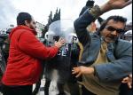 Wtorkowy protest przed parlamentem w Atenach