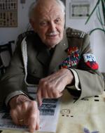  91-letni dziś płk Jan Podhorski  po wojnie spędził wiele lat za kratami. W śledztwie brutalnie go bito. Oprawcy nigdy nie skazano