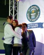 Aż 25 godzin przytulały się pary bijące rekord Guinnessa. fot. kinga kulesza 