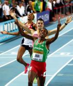 Medaliści na 800 m: Mohammed Aman (Etiopia), Jakub Holusa (Czechy)  i Andrew Osagie  (W. Brytania)