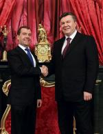 Prezydenci Rosji Dmitrij Miedwiediew i Ukrainy Wiktor Janukowycz 